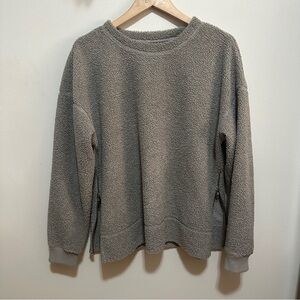 Sherpa crewneck with zippers